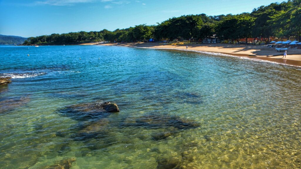 Ilhabela tem 17 praias próprias para banho neste fim de semana, aponta Cetesb