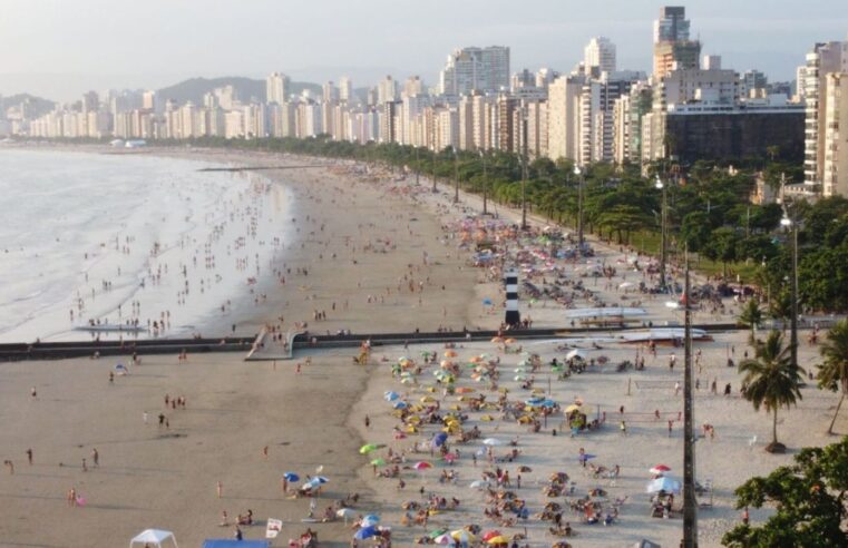 Mar pode ficar contaminado após temporais; aguarde antes de entrar