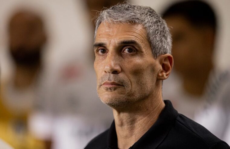 Santos demite Vojvoda após derrota para o Internacional