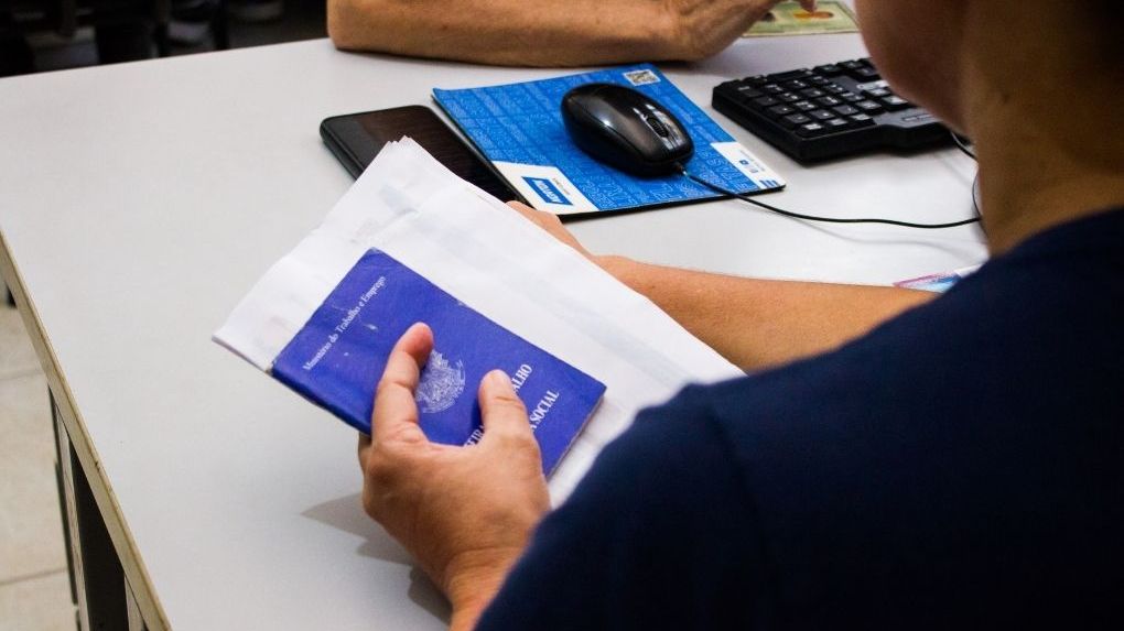 Guarujá anuncia 32 vagas em construção civil com emprego garantido