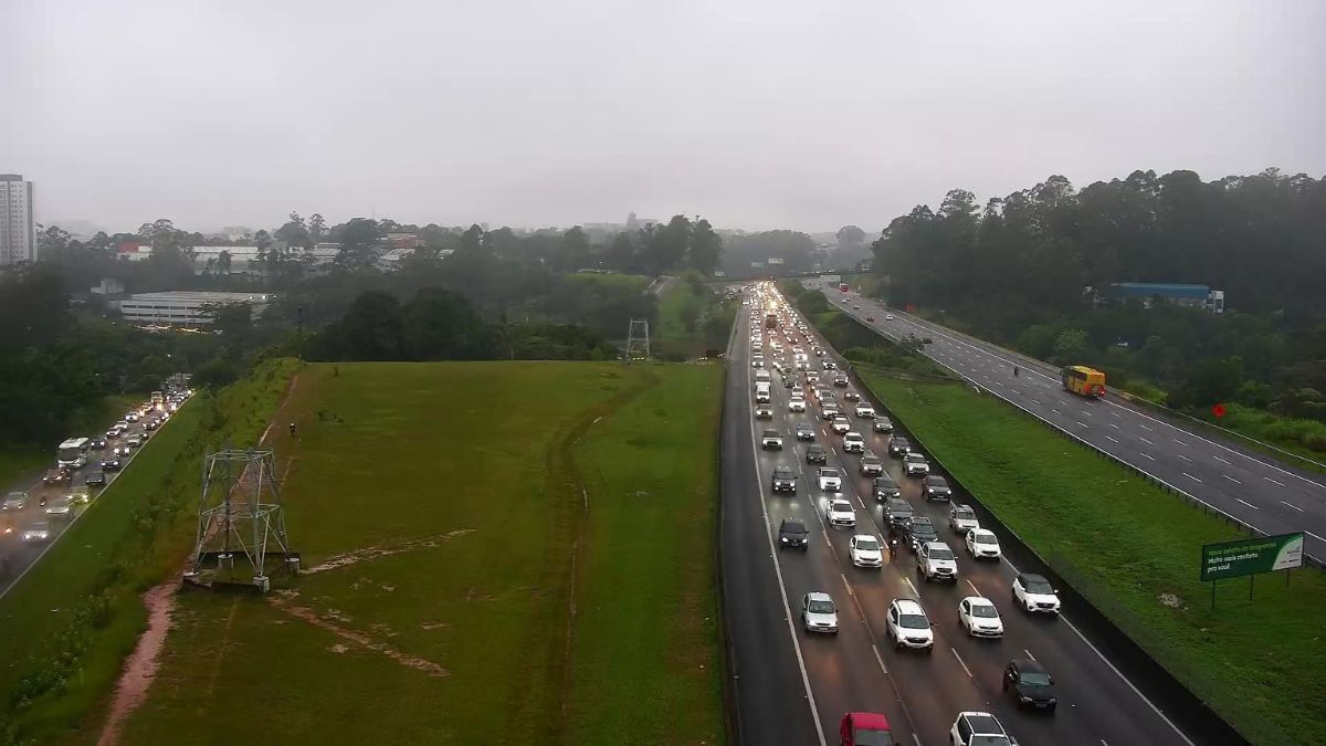 Rodovias do litoral paulista funcionam bem na manhã desta segunda