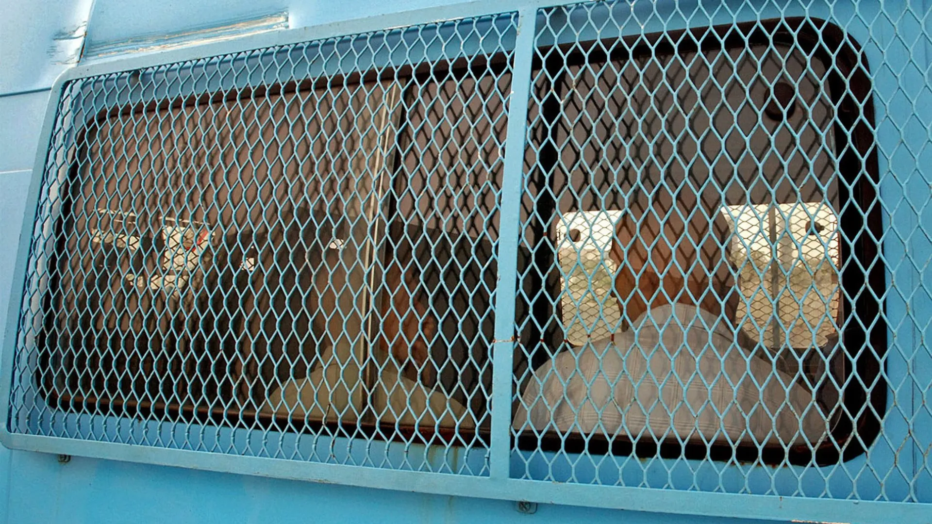 França condena ex-jogadores de rúgbi por estupro