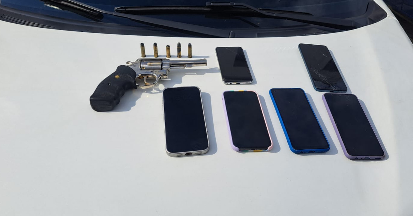 GCM prende casal por porte ilegal de arma em Caraguatatuba