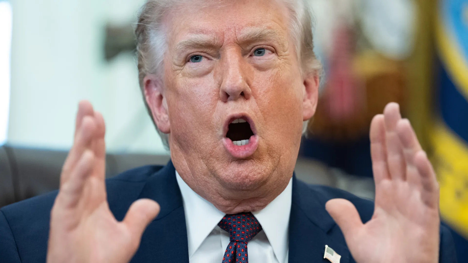 Trump ataca aliados europeus e descarta ação no Estreito de Ormuz