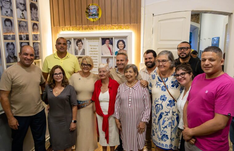 Câmara de São Sebastião homenageia mulheres no Legislativo