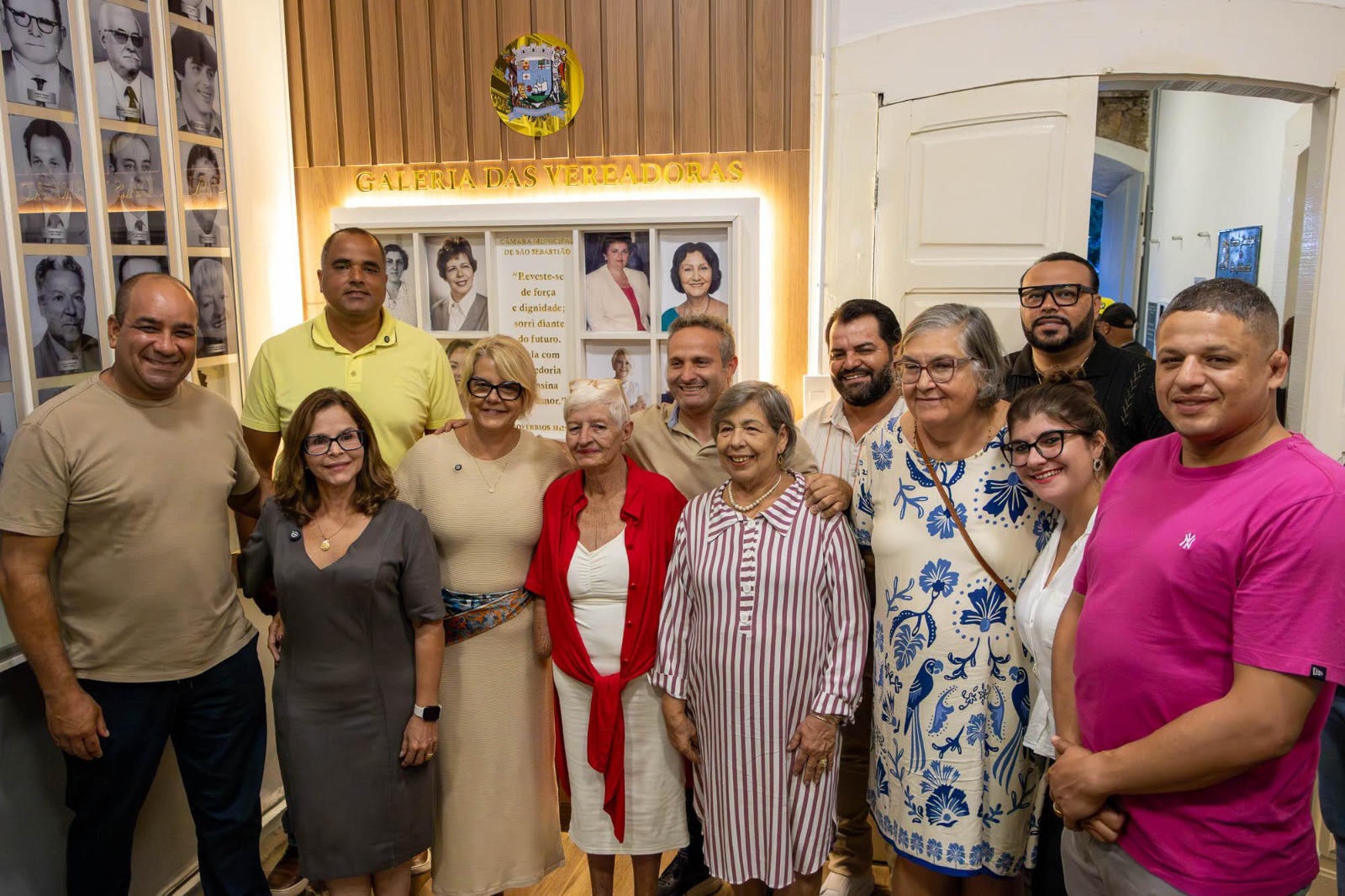Câmara de São Sebastião homenageia mulheres no Legislativo
