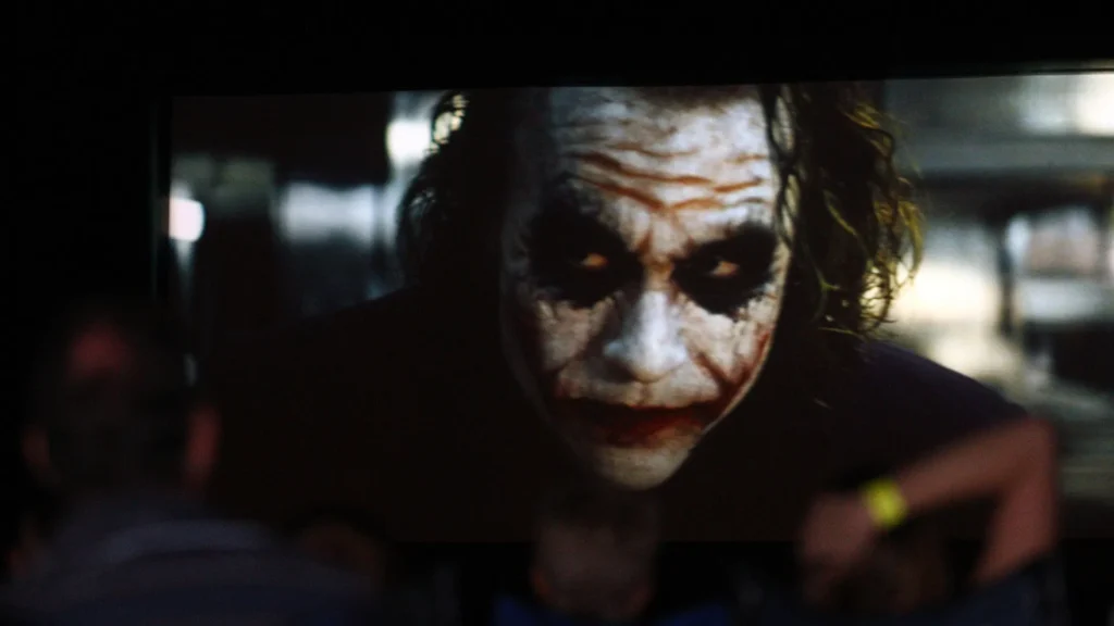 Heath Ledger completaria 47 anos; relembre o Coringa