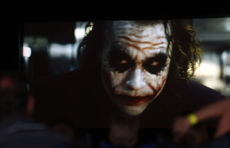 Heath Ledger completaria 47 anos; relembre o Coringa