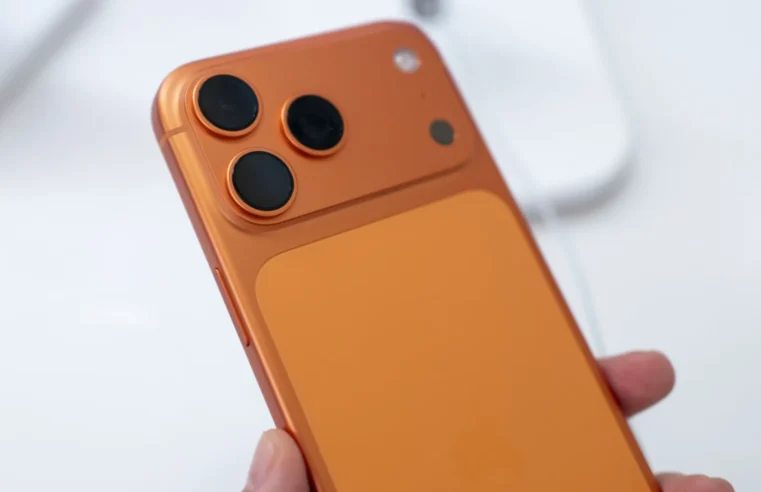 Leilão da Receita oferece iPhones e guitarras de alta qualidade