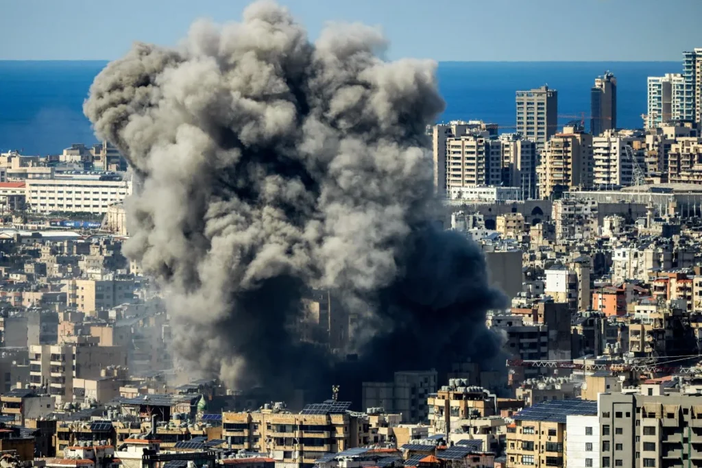 Israel continua atacando Líbano após acordo de trégua