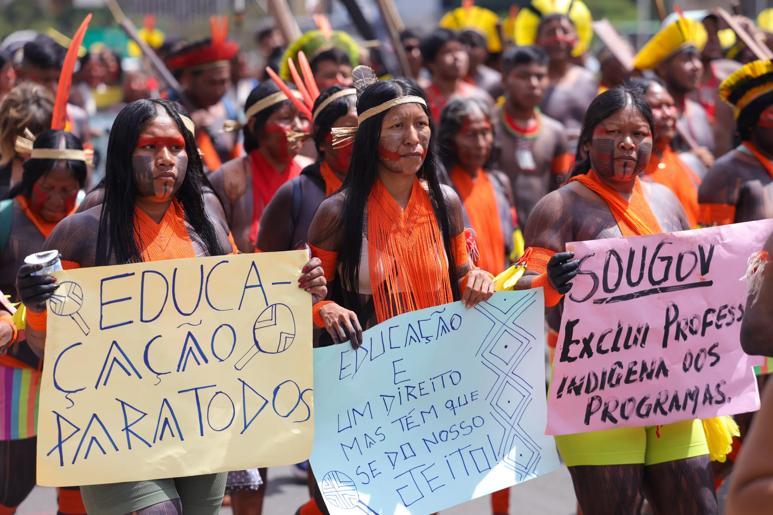 Relatório denuncia lobby trilionário para mineração em terras indígenas no Brasil e transformar Amazônia em ‘zona de sacrifício’