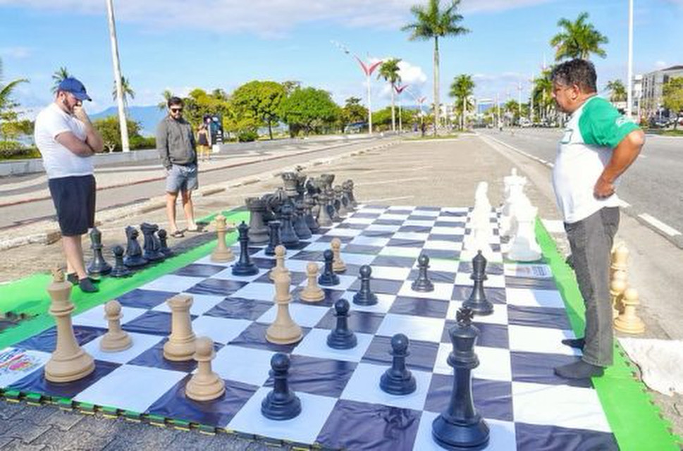 Rua da Família retoma avenida de Caraguatatuba em lazer gratuito
