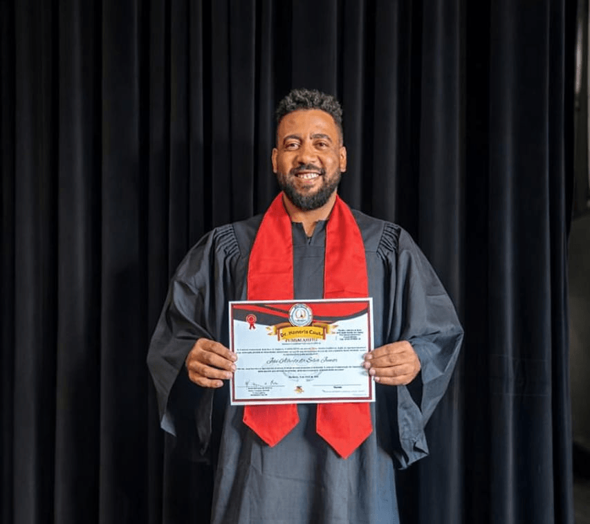 Capoeirista sebastianense recebe título de Doutor Honoris Causa em