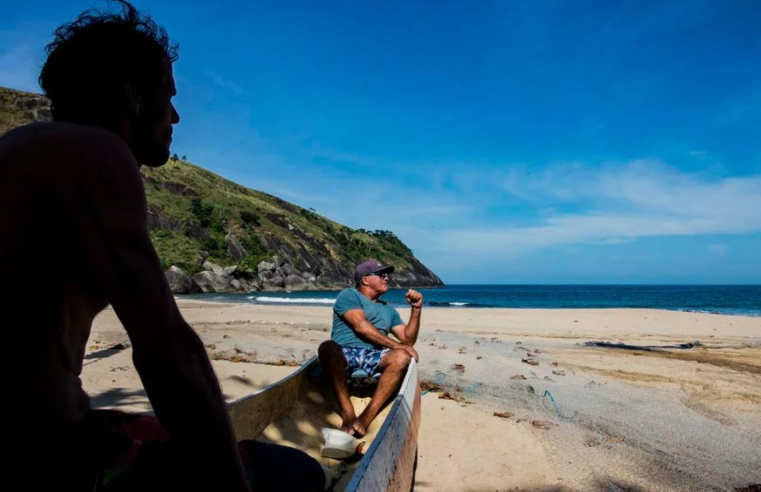 Bonete precisa de apoio pra manter a luz acesa