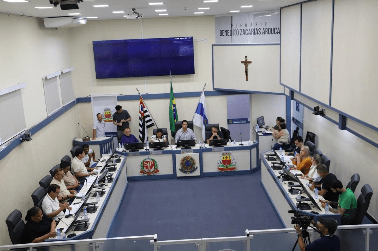 Câmara aprova projetos para contratações temporárias e acesso