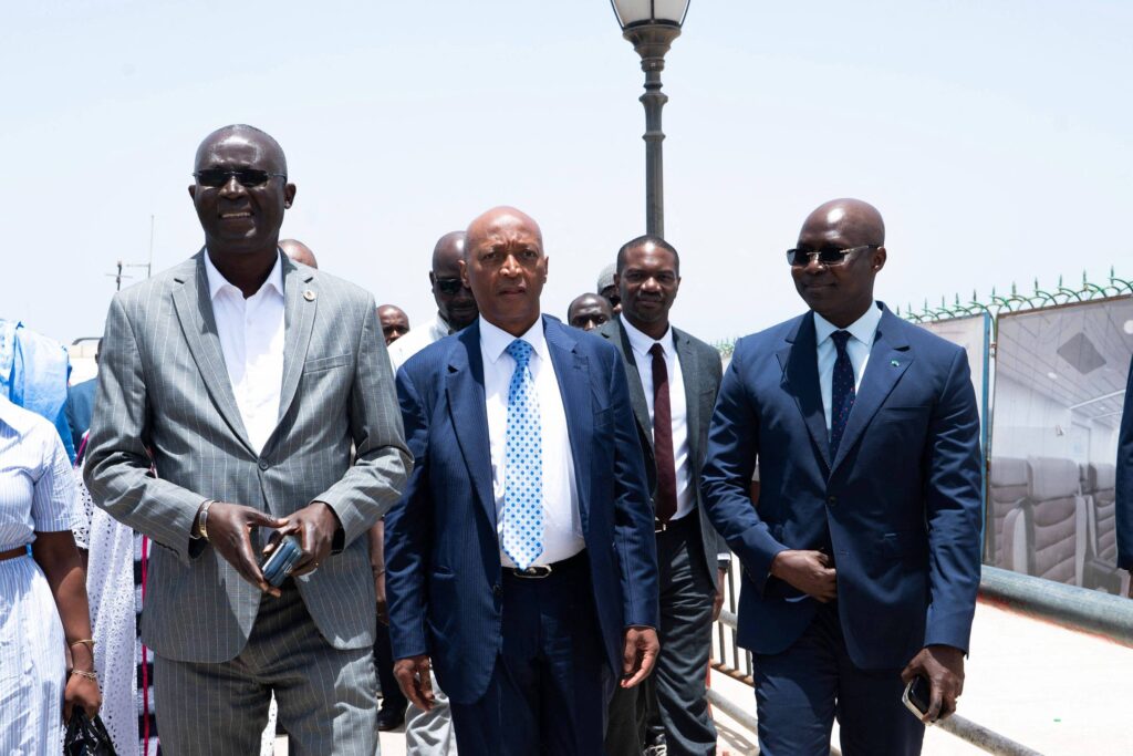 Presidente da CAF visita Dakar após Senegal perder título de forma polêmica