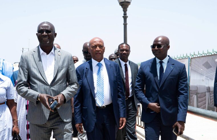 Presidente da CAF visita Dakar após Senegal perder título de forma polêmica