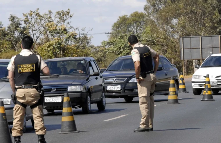 Feriado de Páscoa causa fluxo intenso nas rodovias de SP