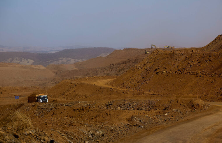 Candidato de extrema direita ameaça soberania do Brasil