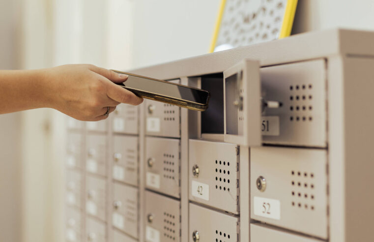 Redes sociais alimentam ascensão da extrema direita