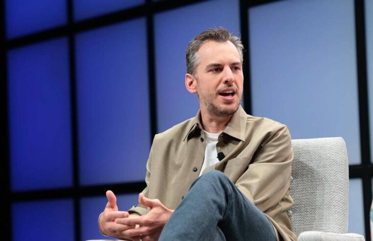 Anthropic dá passo atrás com nova IA avançada para 'preparar o mundo', diz brasileiro à frente da startup