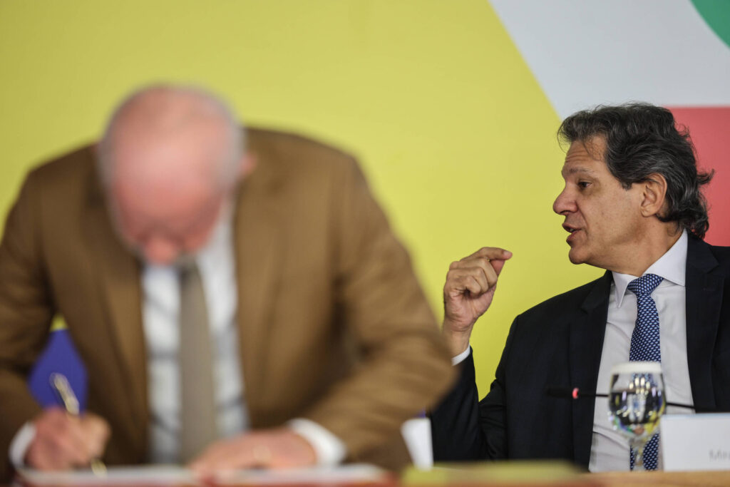 Exportação de petróleo ganha alívio: Justiça suspende imposto de 12%