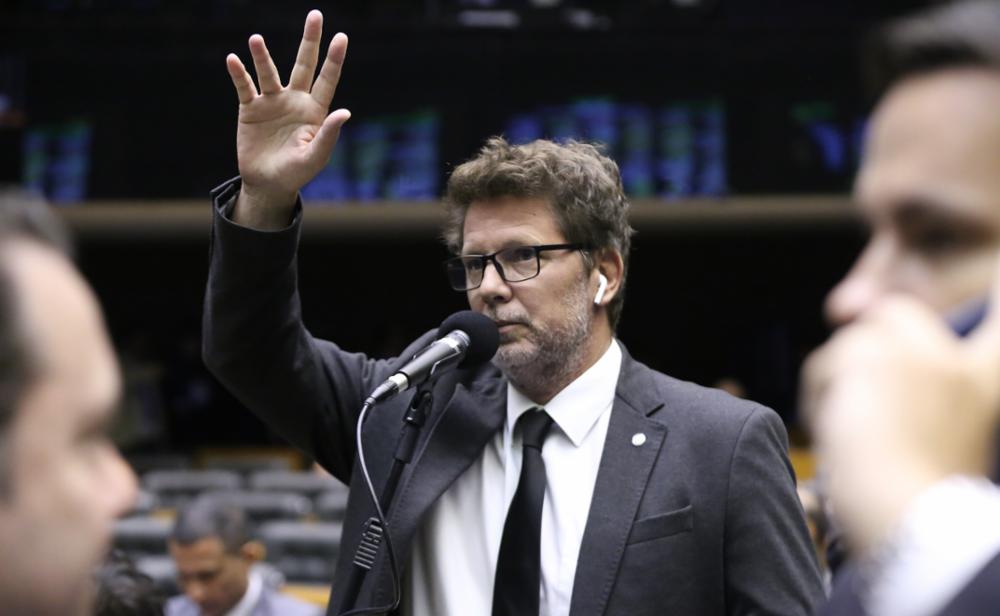 Advogado da Câmara nega irregularidades em emendas de Mario Frias