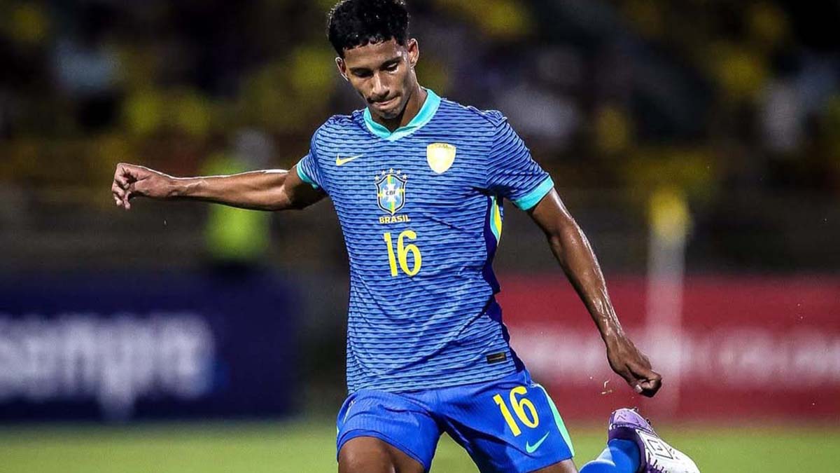 São Sebastião em campo: jovem lateral estreia com destaque no Santos