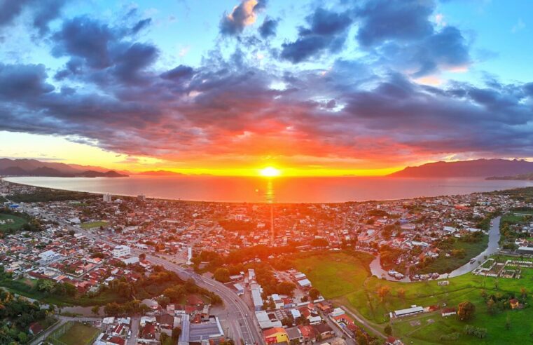 Caraguatatuba Completa 169 Anos com Festa em Grande Escala