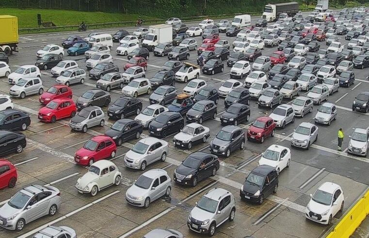 Praias de Anchieta e Imigrantes esperam 350 mil veículos