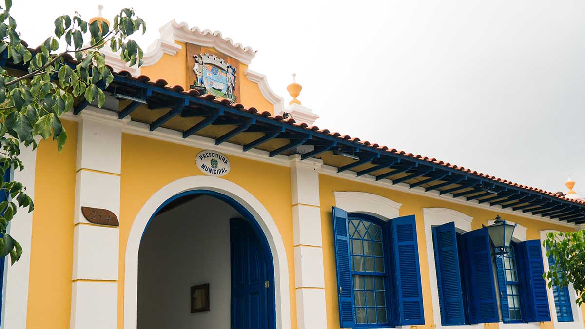 São Sebastião avisa: serviços públicos mudam no feriado de Tiradentes