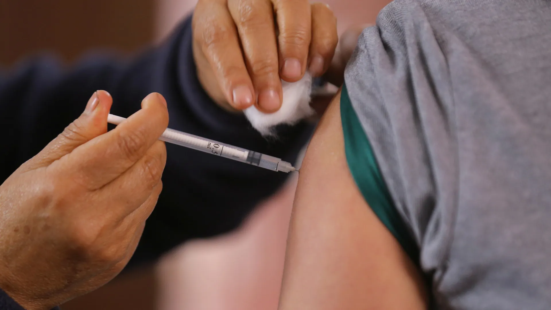 Vacina da gripe é segura, diz Ministério da Saúde