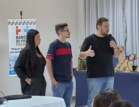 Esgoto cheio, escola caindo e falta de médico em Maresias, cidade sem explicações