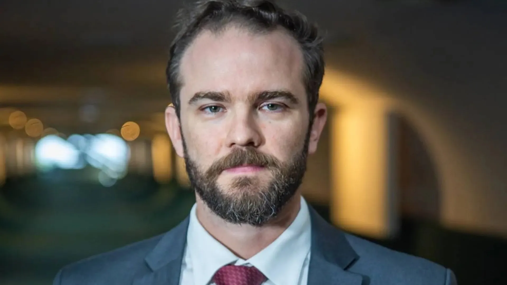 Governo busca melhorar Correios sem privatização imediata