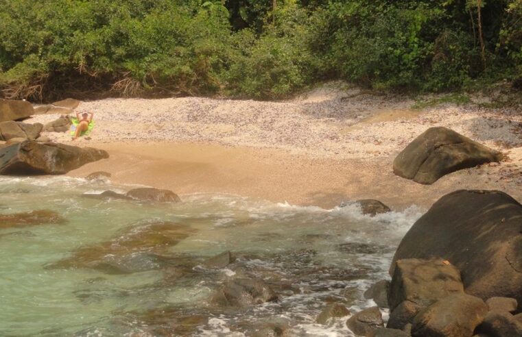 Ubatuba esconde praia paradisíaca de beleza natural
