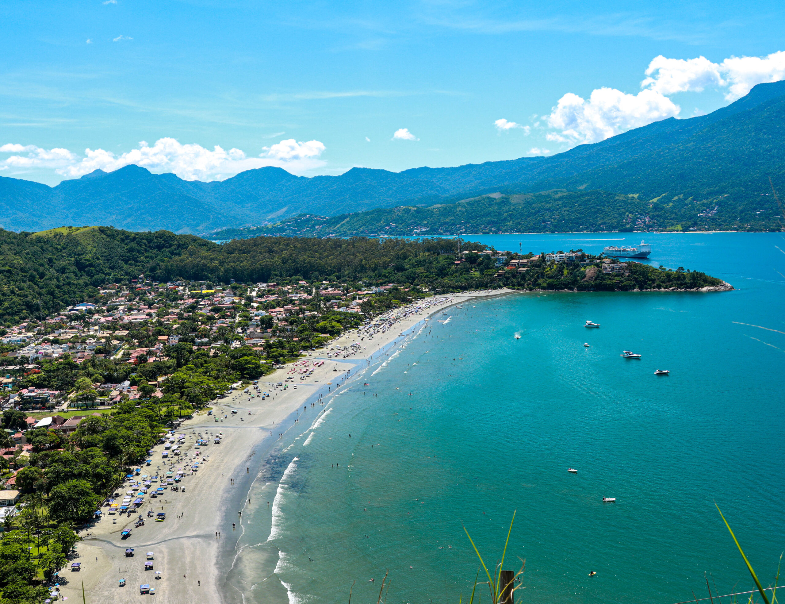 São Sebastião reúne agenda diversificada com Pan-Americano e alta ocupação no feriado de Tiradentes
