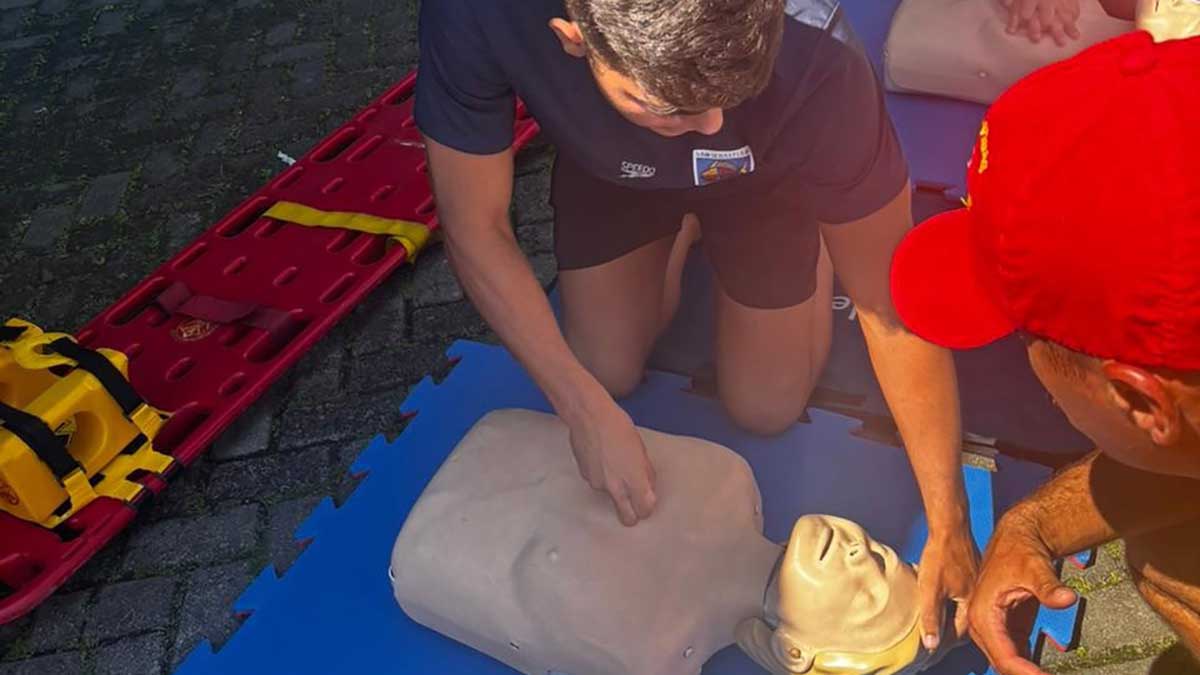 Professores esportivos de São Sebastião recebem capacitação em prevenção e atendimento ao afogamento