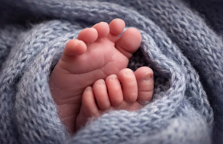 Caso de gêmeos em Londres deixa tribunal sem resposta