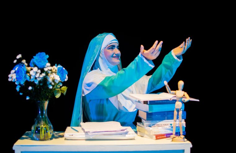 Espetáculo sobre Joanna de Ângelis chega a Caraguatatuba em apresentação única no Teatro Mario Covas