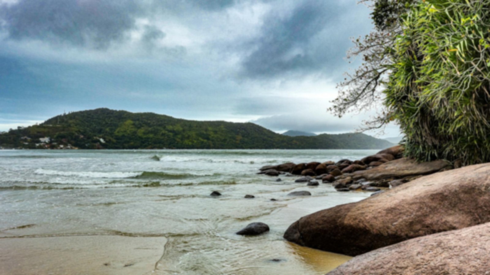 Ubatuba recebe 2,5 mil corredores no Desafio 28 Praias