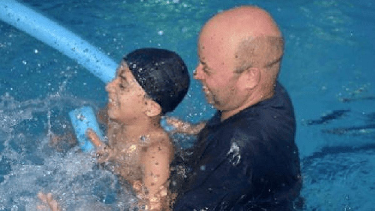 Projeto de natação para autistas em Ilhabela é finalista