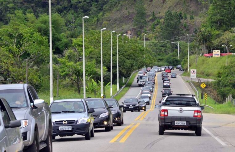 Rodovia Tamoios espera 130 mil veículos no feriado de Páscoa