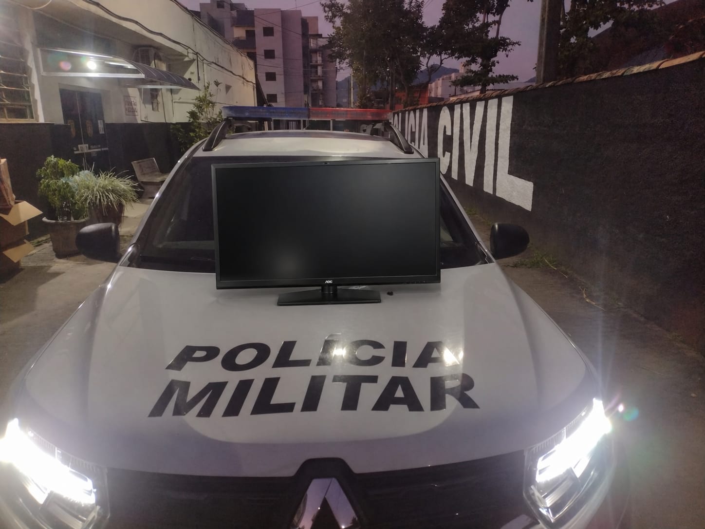 Polícia Militar prende criminosa por furto em Ubatuba
