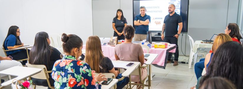 Alunos recebem certificação em curso de Assistente Administrativo