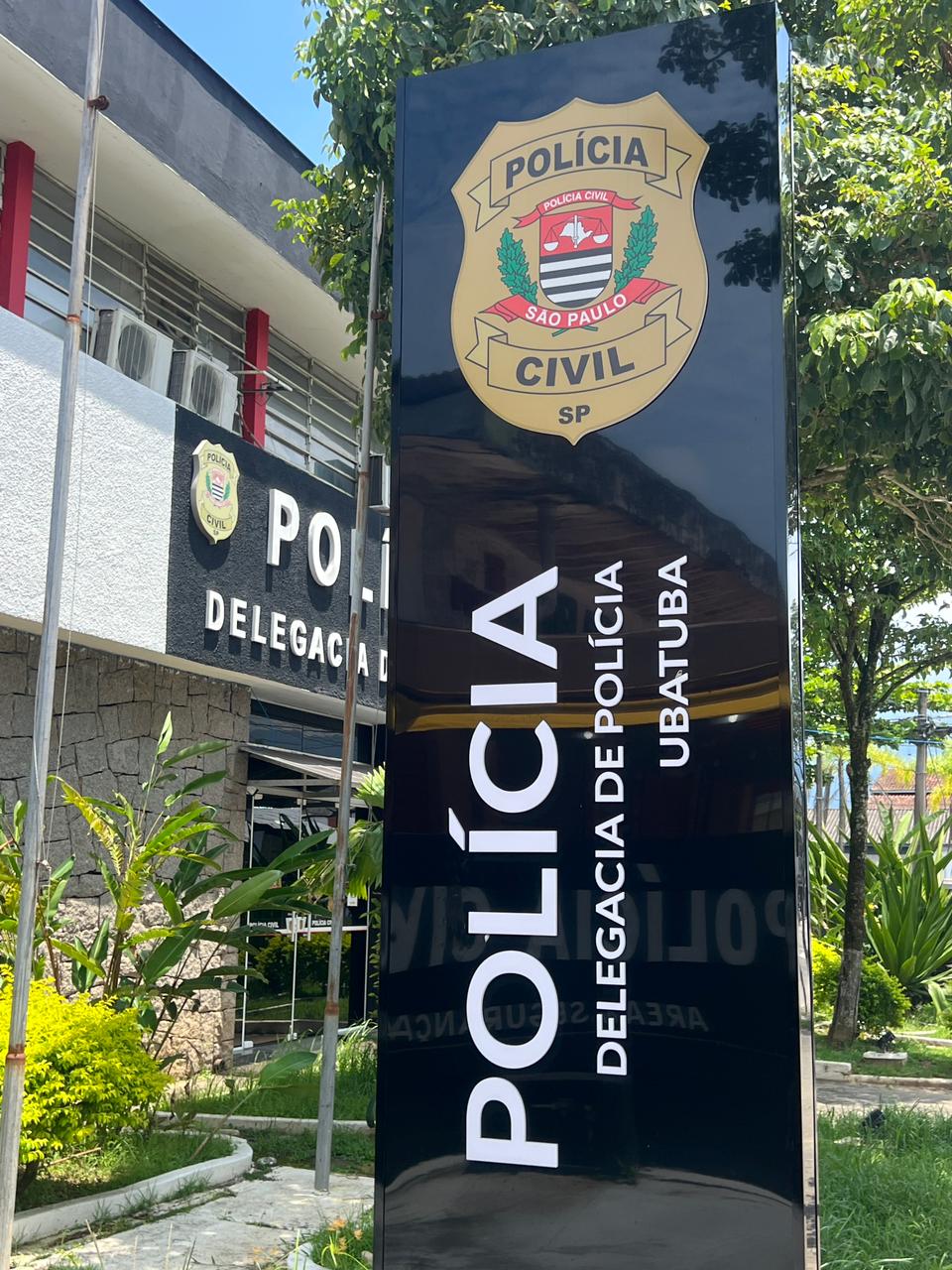 Homem detido após ameaçar mulheres e invadir residência