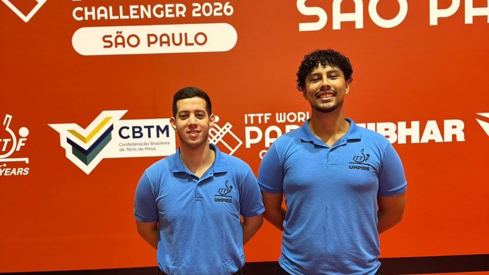Árbitros de Bertioga participam de torneio de tênis