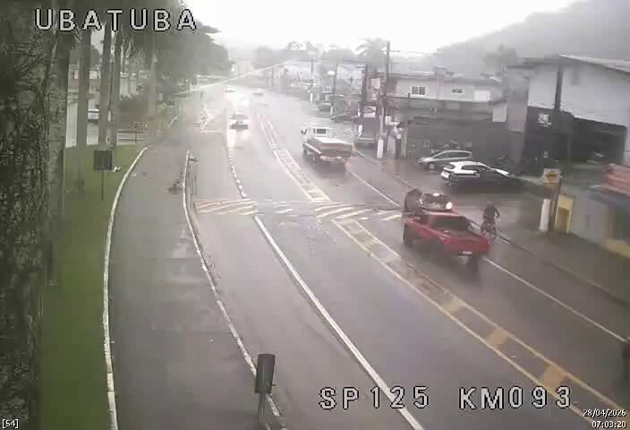 Tráfego normal na SP 125 Oswaldo Cruz