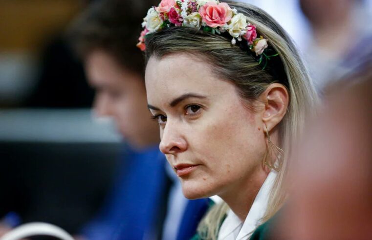 Deputada propõe anistia a multas por recusa à vacina