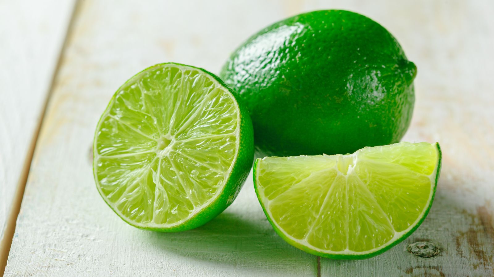 Guardar limão sem deixar resseco