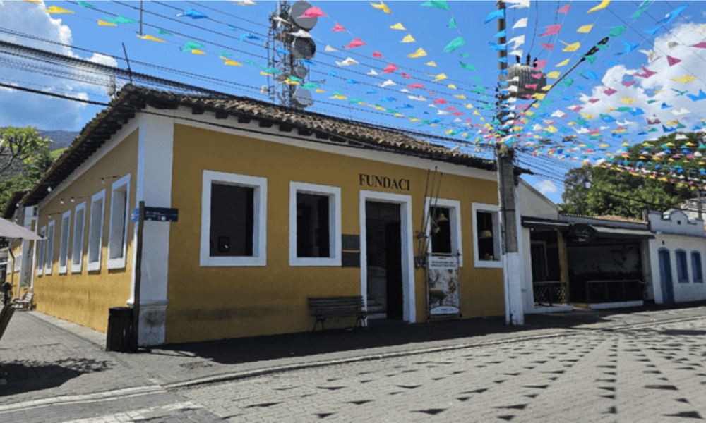 Ilhabela chama artistas locais para exposição coletiva ‘O Caiçara’